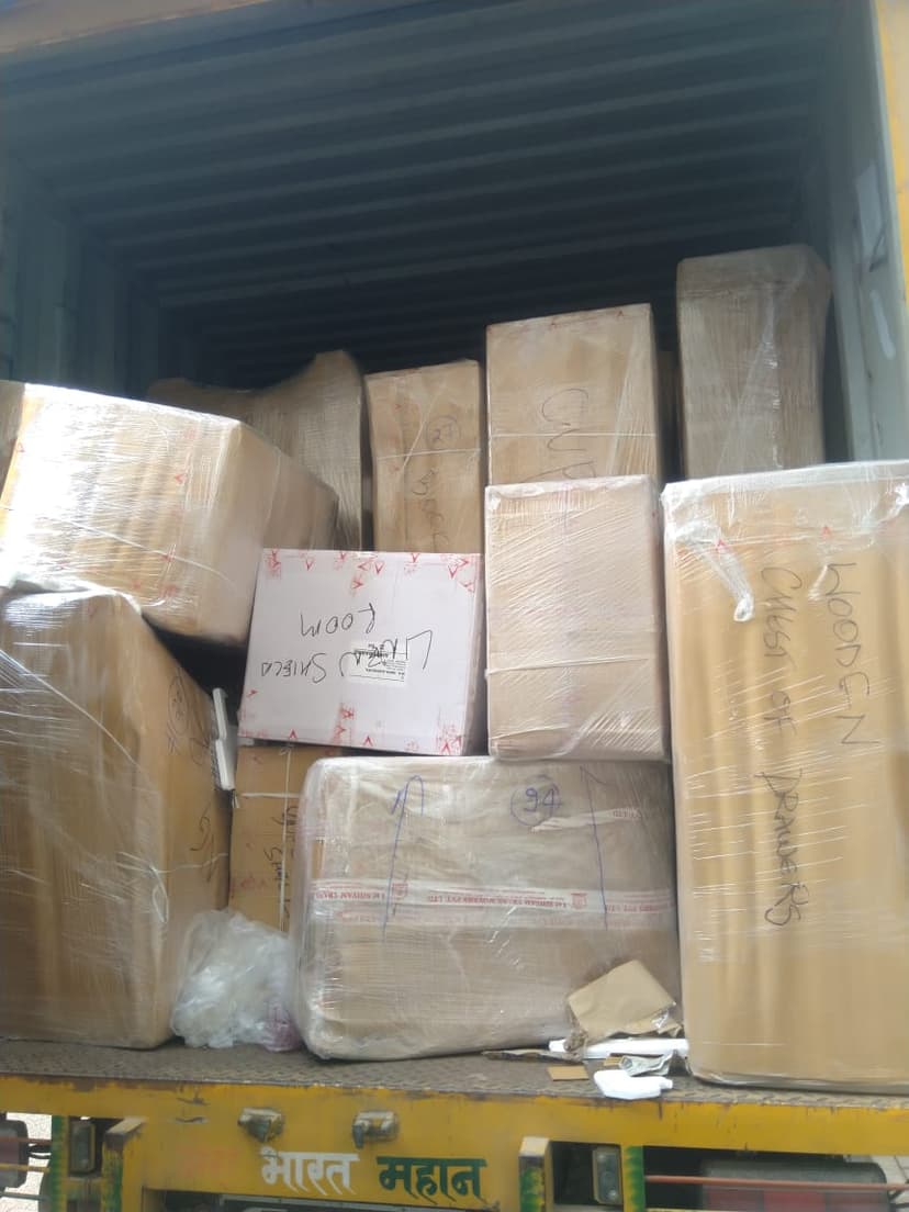 Professional packing and moving service